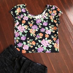 Floral Crop Top Size M